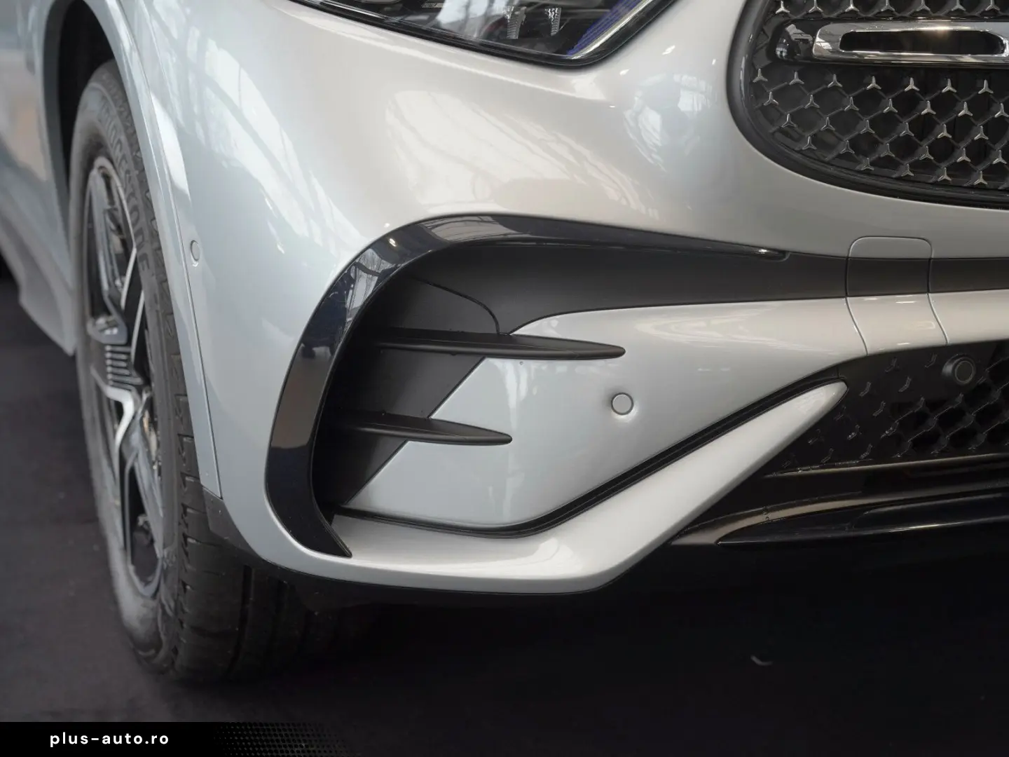 MERCEDES-BENZ GLC 300 d 4M AMG Night powerrot Head-up AIR