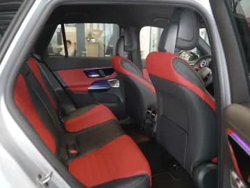 MERCEDES-BENZ GLC 300 d 4M AMG Night powerrot Head-up AIR