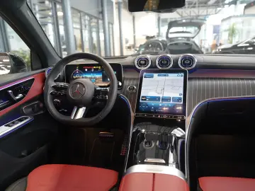 MERCEDES-BENZ GLC 300 d 4M AMG Night powerrot Head-up AIR