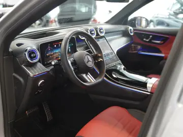 MERCEDES-BENZ GLC 300 d 4M AMG Night powerrot Head-up AIR