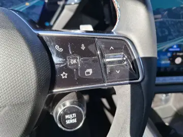 RENAULT Rafale Esprit Alpine E-Tech Full Hybrid 200