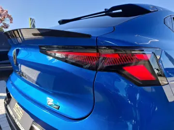 RENAULT Rafale Esprit Alpine E-Tech Full Hybrid 200