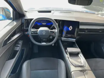 RENAULT Rafale Esprit Alpine E-Tech Full Hybrid 200 NEU