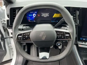 RENAULT Rafale E-TECH HYPRID 200 ESPRIT ALPINE UPE 56.00