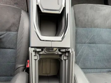 RENAULT Rafale E-TECH HYPRID 200 ESPRIT ALPINE UPE 56.00