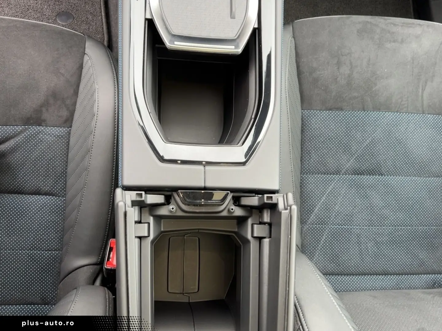 RENAULT Rafale E-TECH HYPRID 200 ESPRIT ALPINE UPE 56.00
