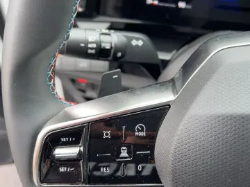 RENAULT Rafale E-TECH HYPRID 200 ESPRIT ALPINE UPE 56.00