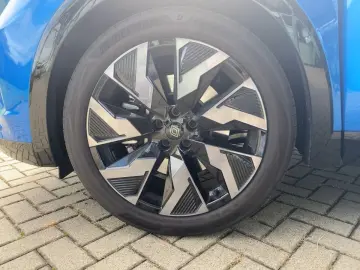 RENAULT Rafale E 1.2 E 200 -Tech Full Esprit Alpine  LED