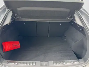 RENAULT Rafale 200 E-Tech Full Hybrid Esprit Alpine Harm