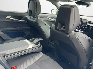 RENAULT Rafale 200 E-Tech Full Hybrid Esprit Alpine Harm