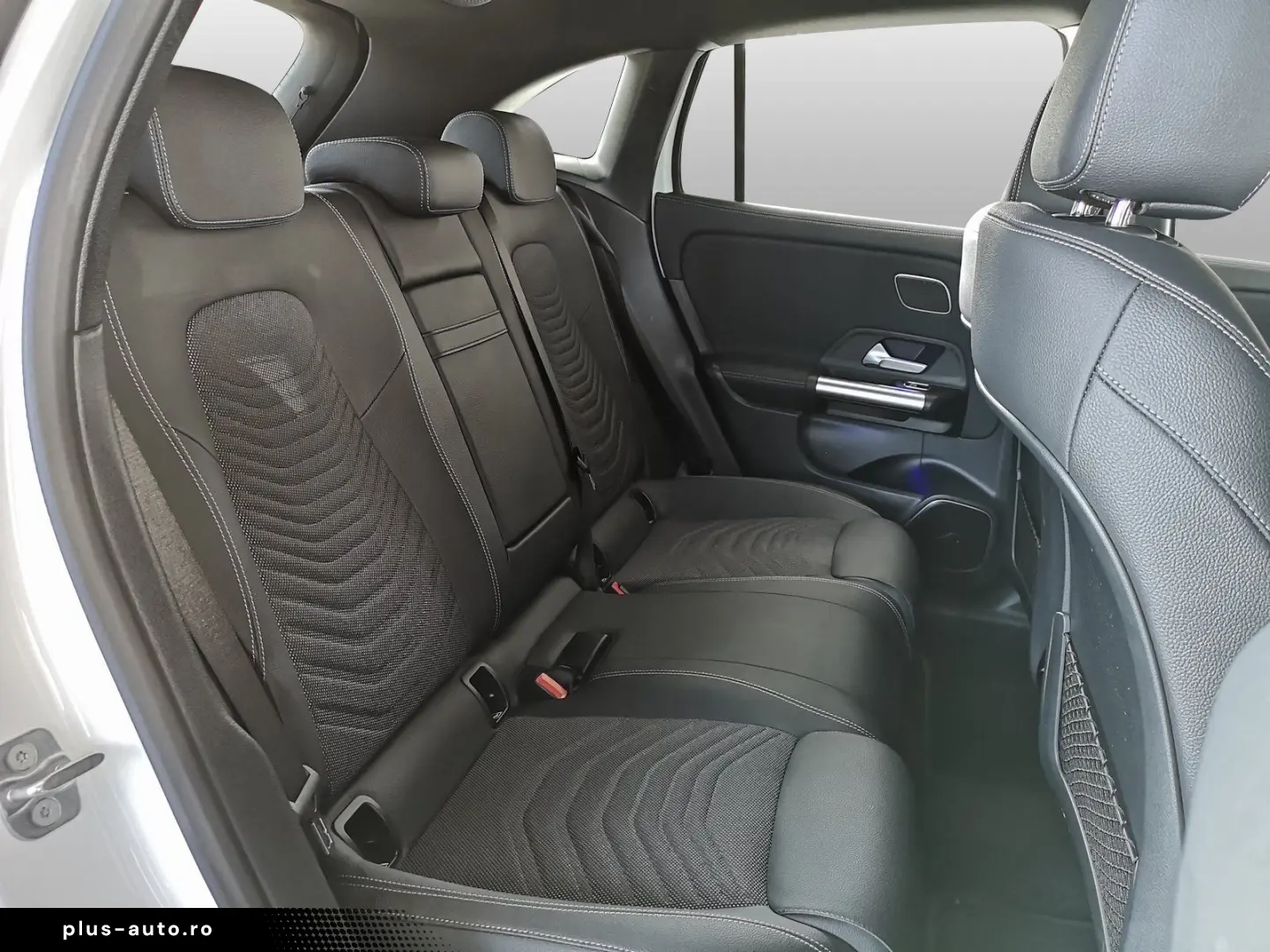 MERCEDES-BENZ EQA 300 4M Progressive ADVANCED Burm BLIND