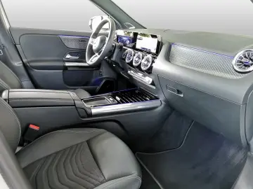 MERCEDES-BENZ EQA 300 4M Progressive ADVANCED Burm BLIND