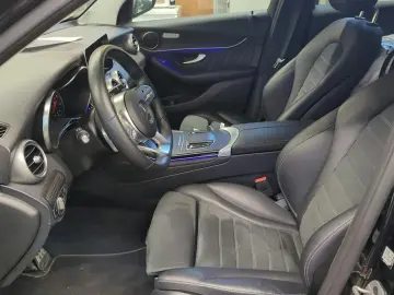 MERCEDES-BENZ GLC 400 d 4Matic AMG Line Night AHK 19 LM