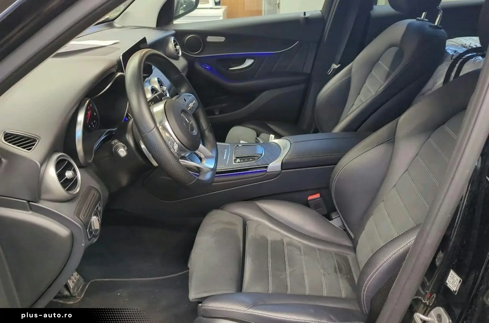 MERCEDES-BENZ GLC 400 d 4Matic AMG Line Night AHK 19 LM