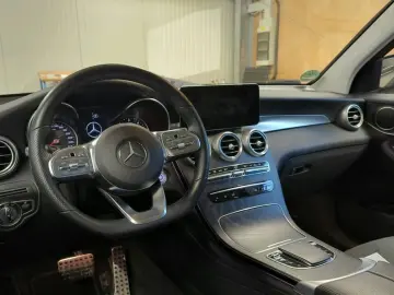 MERCEDES-BENZ GLC 400 d 4Matic AMG Line Night AHK 19 LM