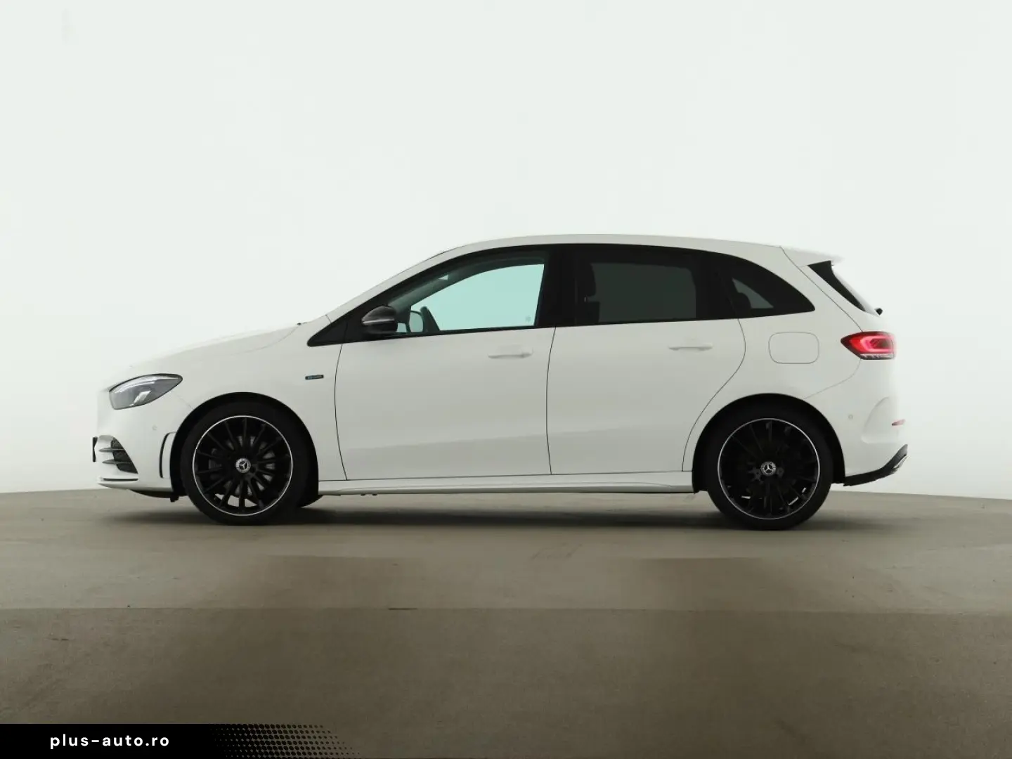 MERCEDES-BENZ B 250e AMG Night MBUX Kamera LED Navi Park