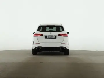 MERCEDES-BENZ B 250e AMG Night MBUX Kamera LED Navi Park