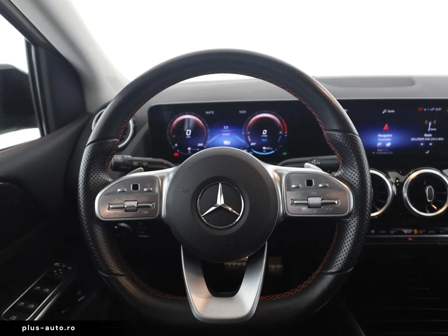 MERCEDES-BENZ B 250e AMG Night MBUX Kamera LED Navi Park