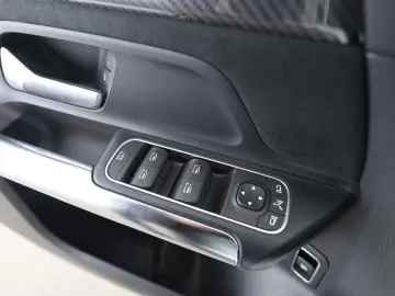 MERCEDES-BENZ B 250e AMG Night MBUX Kamera LED Navi Park