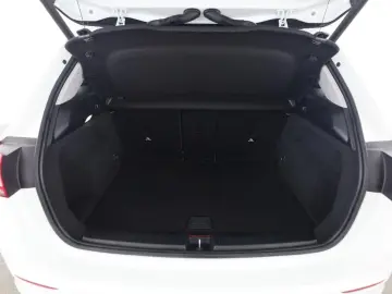 MERCEDES-BENZ B 250e AMG Night MBUX Kamera LED Navi Park