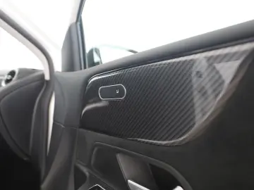 MERCEDES-BENZ B 250e AMG Night MBUX Kamera LED Navi Park