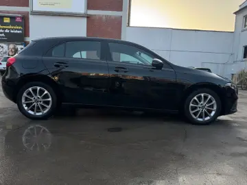 MERCEDES-BENZ A 250e  Scheckheft CarPlay NAVI Park