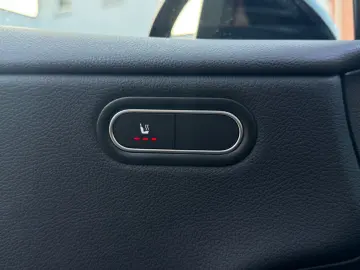 MERCEDES-BENZ A 250e  Scheckheft CarPlay NAVI Park