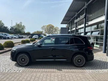 MERCEDES-BENZ EQB 300 4M AMG Distronic Pano CarPlay 360
