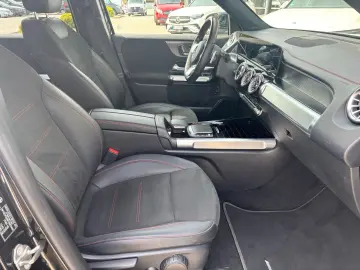 MERCEDES-BENZ EQB 300 4M AMG Distronic Pano CarPlay 360