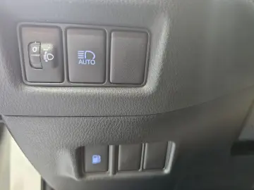 Toyota C-HR 1.8 HSD 122 CP 4x2 CVT C-enter