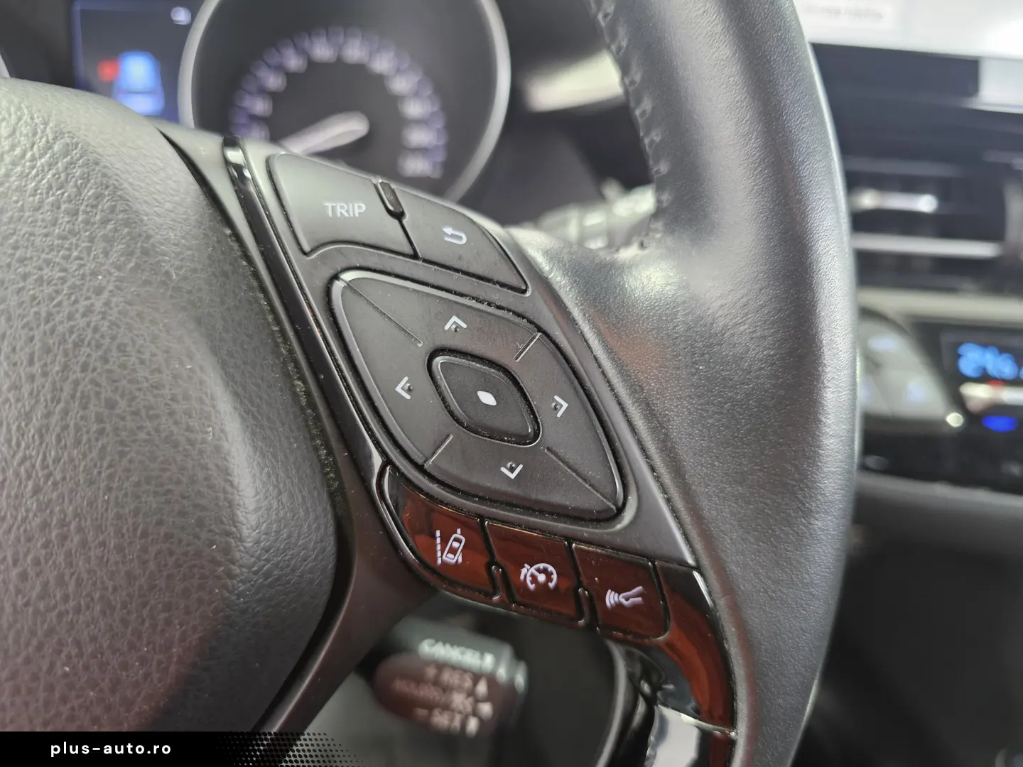 Toyota C-HR 1.8 HSD 122 CP 4x2 CVT C-enter