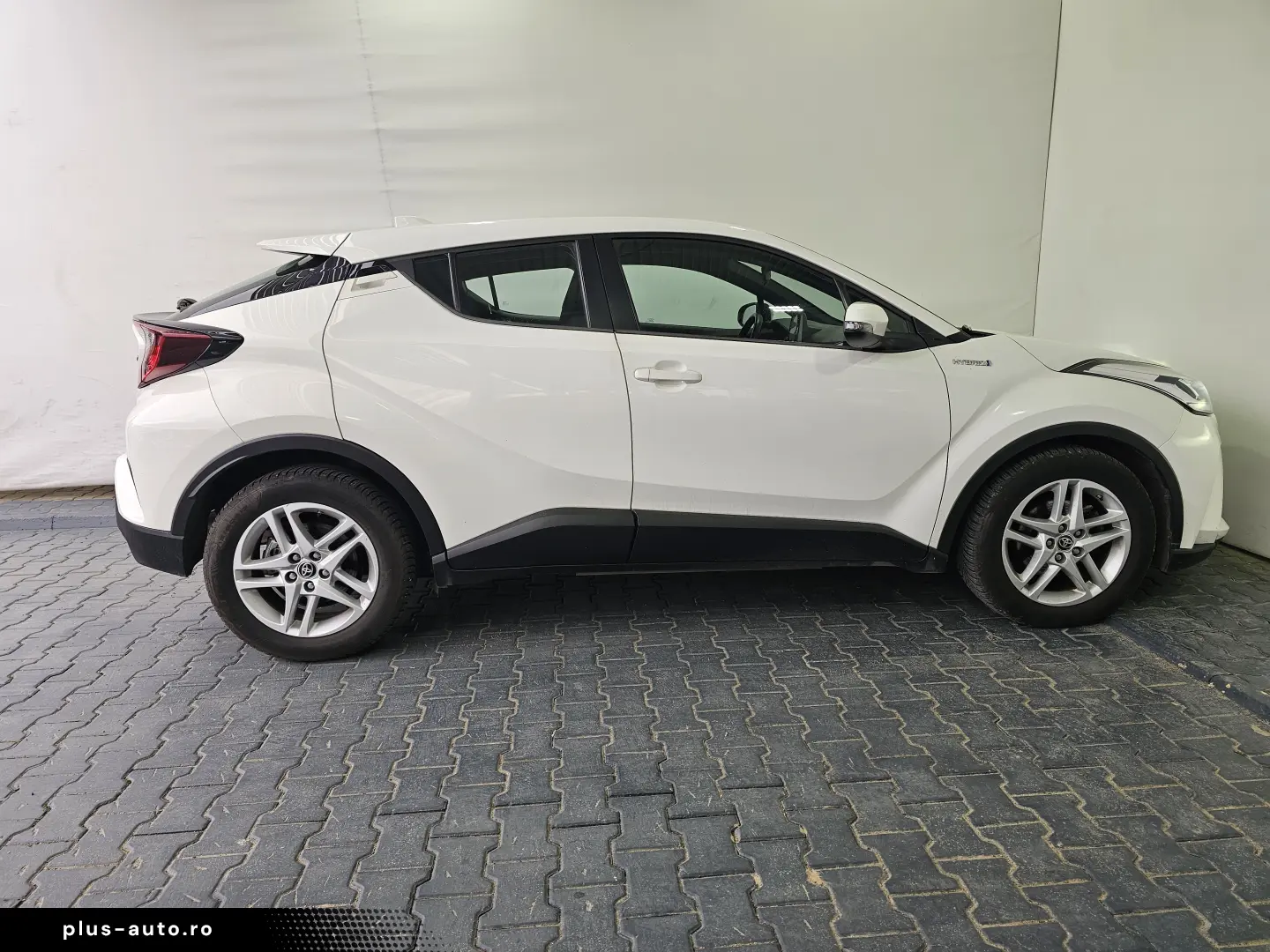 Toyota C-HR 1.8 HSD 122 CP 4x2 CVT C-enter