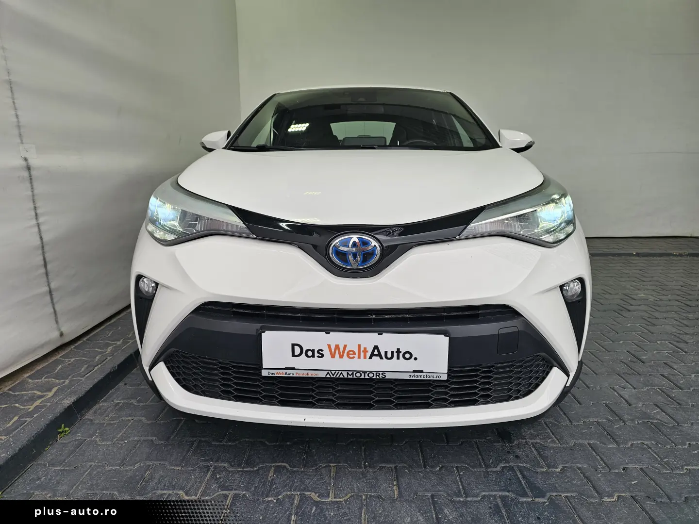 Toyota C-HR 1.8 HSD 122 CP 4x2 CVT C-enter
