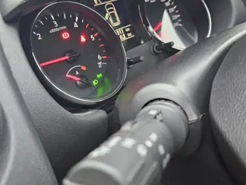 Nissan Qashqai 2 (7 locuri) 4x4 2.0dci 150 cai