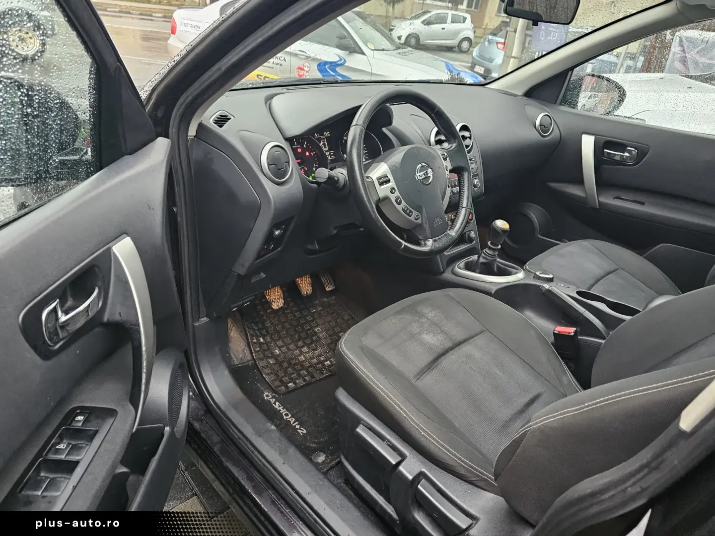 Nissan Qashqai 2 (7 locuri) 4x4 2.0dci 150 cai