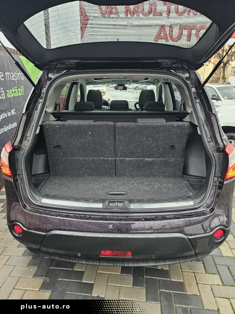 Nissan Qashqai 2 (7 locuri) 4x4 2.0dci 150 cai