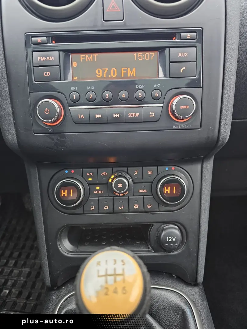 Nissan Qashqai 2 (7 locuri) 4x4 2.0dci 150 cai