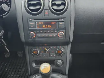 Nissan Qashqai 2 (7 locuri) 4x4 2.0dci 150 cai