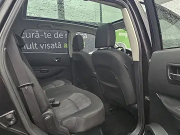 Nissan Qashqai 2 (7 locuri) 4x4 2.0dci 150 cai