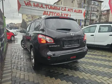 Nissan Qashqai 2 (7 locuri) 4x4 2.0dci 150 cai