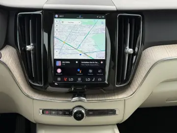 VOLVO XC60 B4 Core Leder Navi LED Kam el.HKL hzb.LK