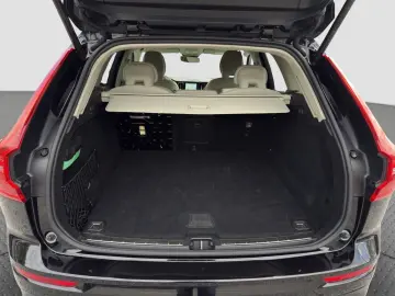 VOLVO XC60 B4 Core Leder Navi LED Kam el.HKL hzb.LK