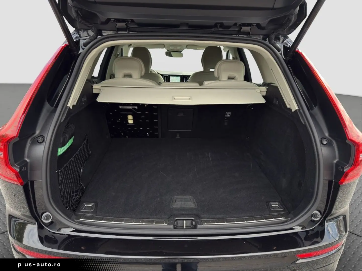 VOLVO XC60 B4 Core Leder Navi LED Kam el.HKL hzb.LK