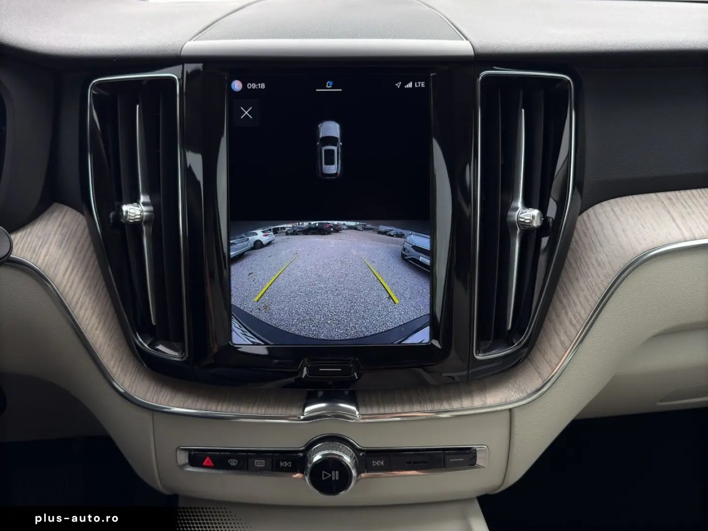 VOLVO XC60 B4 Core Leder Navi LED Kam el.HKL hzb.LK