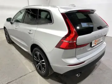 VOLVO XC60 B4 Diesel Momentum Pro Automatik EU6 Leder