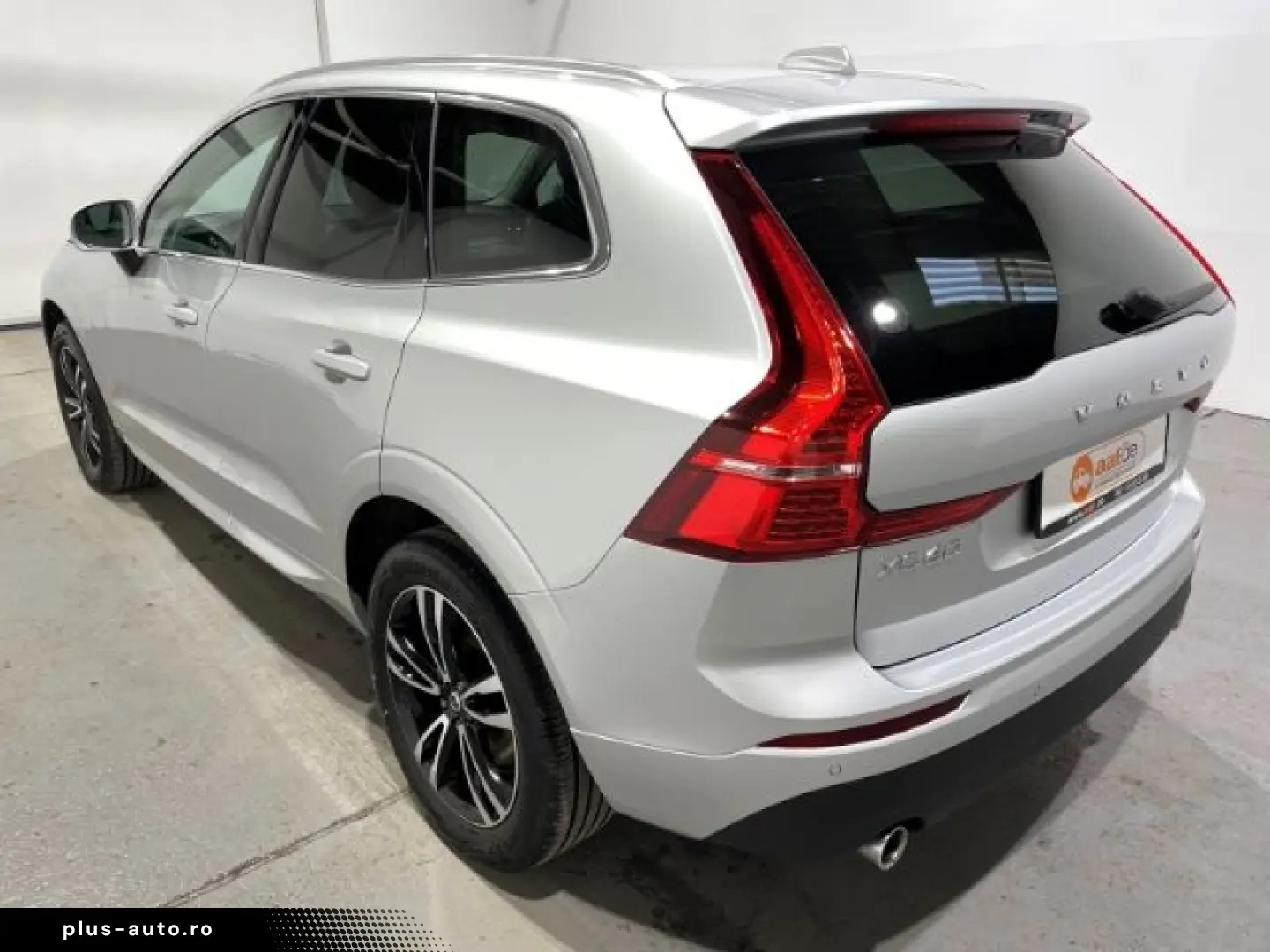 VOLVO XC60 B4 Diesel Momentum Pro Automatik EU6 Leder