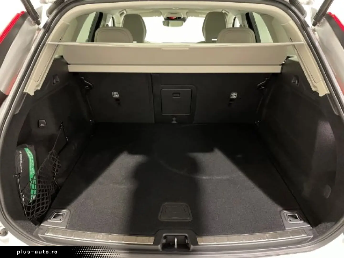 VOLVO XC60 B4 Diesel Momentum Pro Automatik EU6 Leder