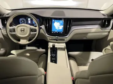 VOLVO XC60 B4 Diesel Momentum Pro Automatik EU6 Leder