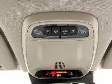 VOLVO XC60 B4 Diesel Momentum Pro Automatik EU6 Leder