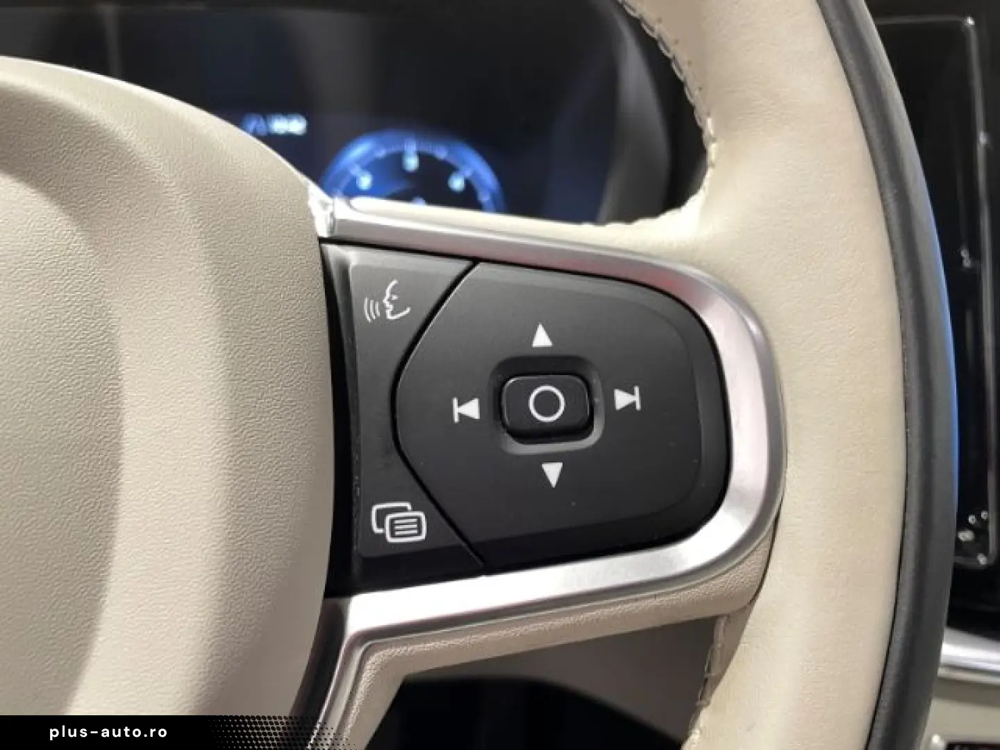 VOLVO XC60 B4 Diesel Momentum Pro Automatik EU6 Leder